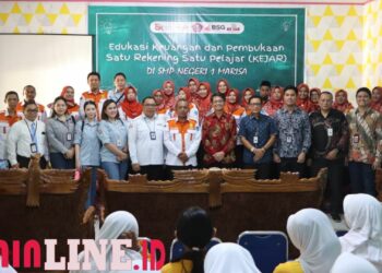 Winter Marbun Dorong Kebiasaan Menabung Sejak Dini Melalui Program KEJAR di SMPN 1 Marisa