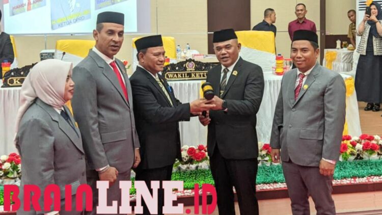 Nasir Giasi Pamit, Sampaikan Pesan Haru di Rapat Paripurna