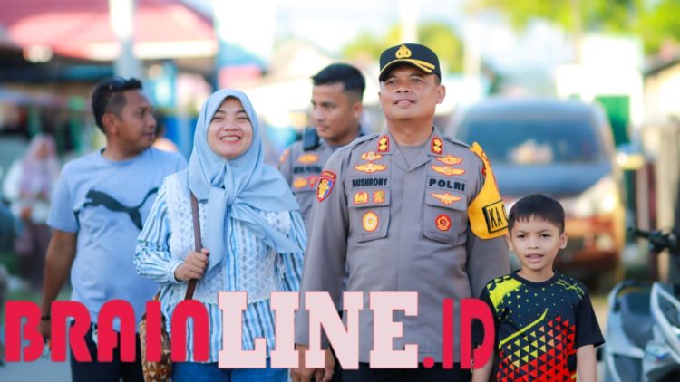 Warga Bahagia, Polisi Dekat di Hati: Suksesnya Patroli Jalan Kaki Lebaran di Pohuwato”