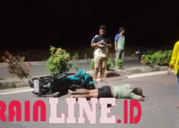 Diduga Mabuk saat Berkendara, Pengendara Motor Tabrak Minibus dan Alami Kecelakaan