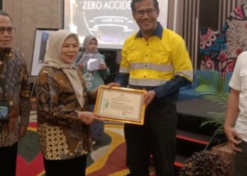 PGM Raih Zero Accident Award dari Pemprov Gorontalo, Bukukan Jutaan Jam Kerja Tanpa Kecelakaan