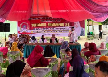 Reses Yuliyani Rumampuk Menggugah Harapan Warga Tunas Harapan