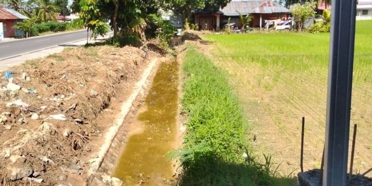 Ekskavator Terus Bekerja, Penambang dan Petani Duhiadaa Gotong Royong Atasi Sedimen